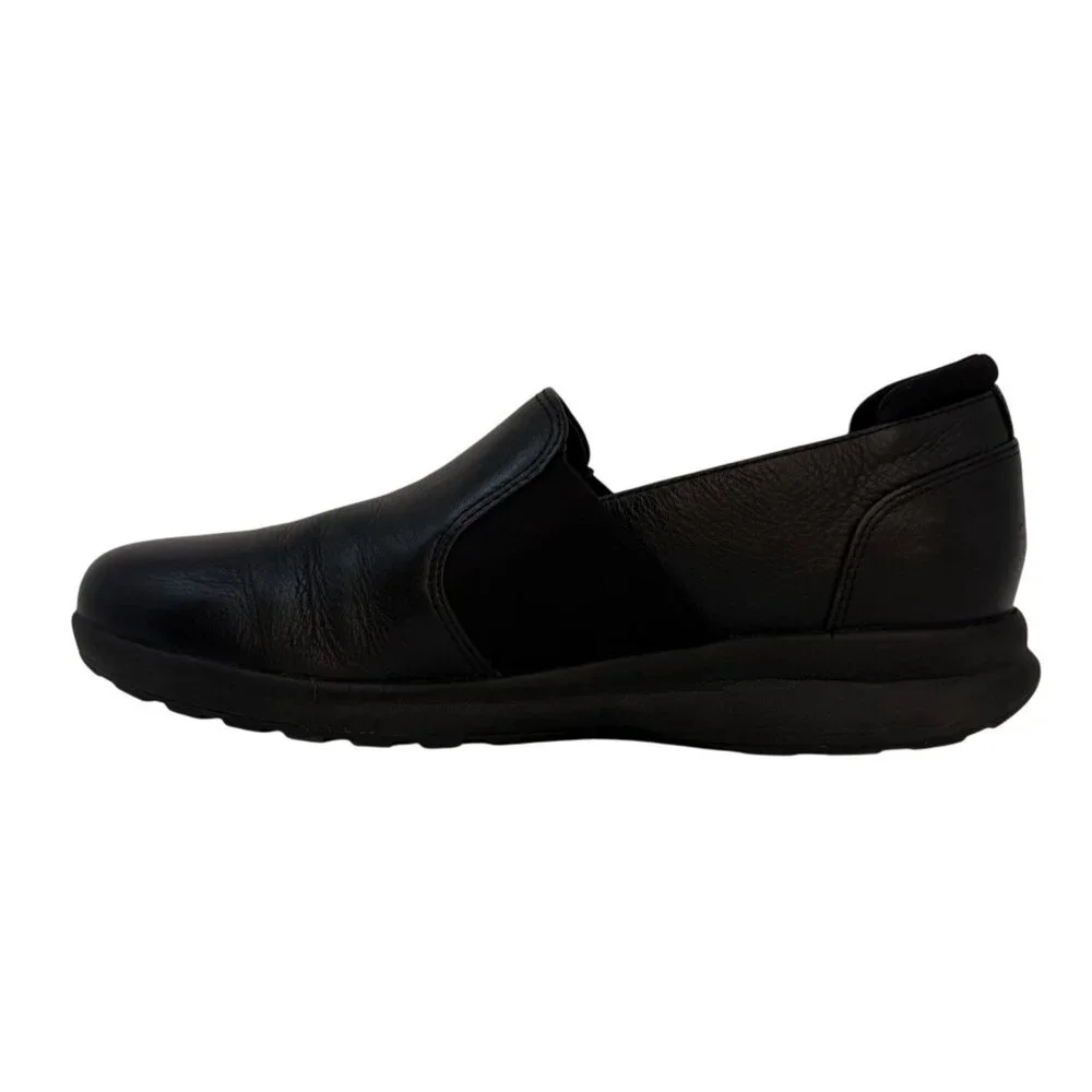 Womens Clarks Black Leather Slip On Un Adorn Step Sneakers‎ sz US 9 M